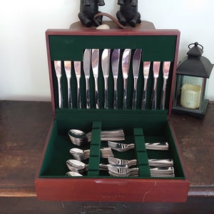 Vintage Viners Guild Silver Collection Silver Plated 44