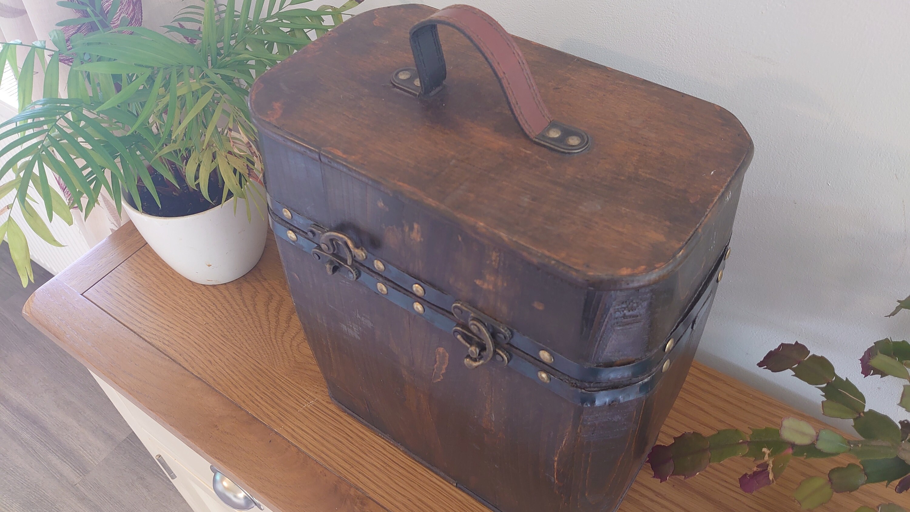 Wooden Rustic Wine Carrier. Made by a Cooper, Capacity for Three ...