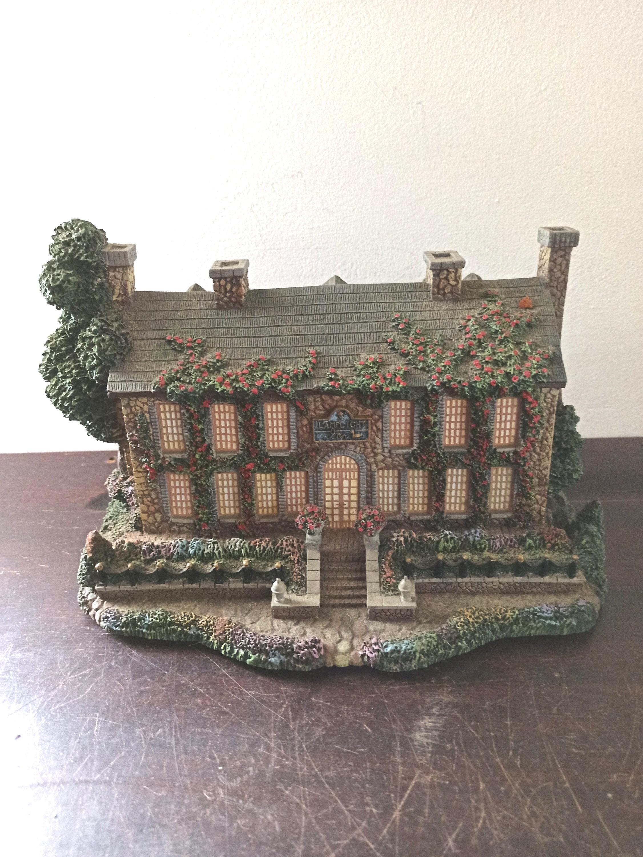 Hawthorne Village. Lamplight Inn Model. Thomas Kincade. - Etsy