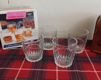 Set of 4 Whisky Tumblers. Boxed.