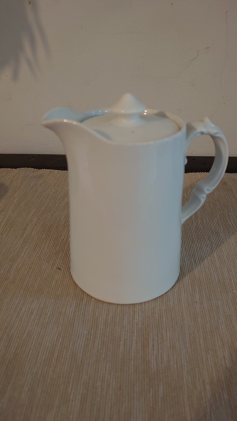 Schlichte weiße Keramik Milchkrug mit Deckel 14cm hoch | Etsy