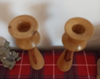 木製の燭台2個セット。状態良好。 - Etsy 日本