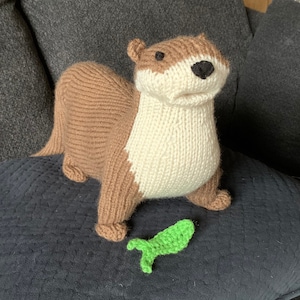 Knitted Otter