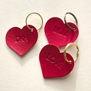Leather 'Love' Heart Keyring Personalised 3rd Wedding Anniversary Wedding Favours Birthday Gift image 3
