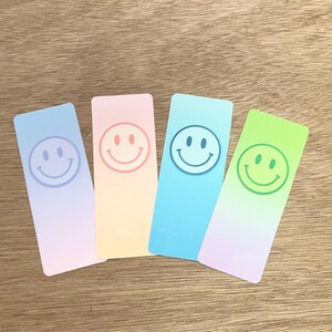 Happy Face Bookmarks - Set of 4 - Retro Smiley Face