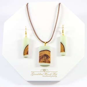 Wooden pendant Wooden earrings Wood resin jewelry set Pendant and Earrings Green jewelry set