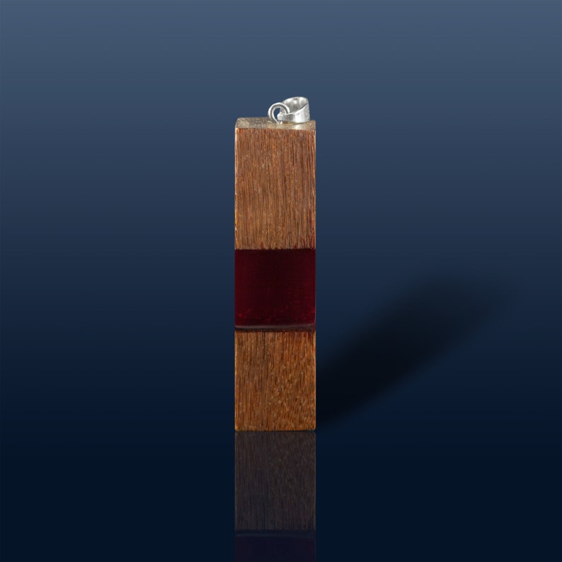 Transparent Wood and jewelry resin pendant Natural redwood Double sided unique pendant for necklace Glass Fashion jewelry For women