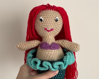 Lalka Ariel Syrenka na szydełku - zabawka na szydełku z księżniczkami Disneya