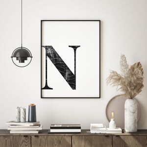 Hoofdletter N Afdrukbare kunst, woodblock, zwart en wit, moderne kunst poster, digitale, Scandinavische, minimalistische, abstract, hedendaagse