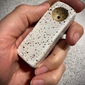 Natural White Matte Stoneware Pipe