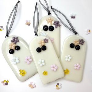 Je Suis Calme Ghostie - Ghost of Eras Past - Fused Glass Ornament/Sun-catcher Inspired by Iconic Swiftie Looks