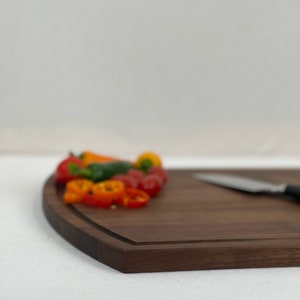 walnut cutting board , mothers day gift , charcuterie board ,personalized cutting board , serving board , DutchValleyDesign