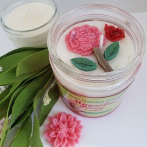 Magnolia and Peony scented  candle. A floral powerhouse! Great smell in a good quality candle.Floral candle for friends.out negative candle.