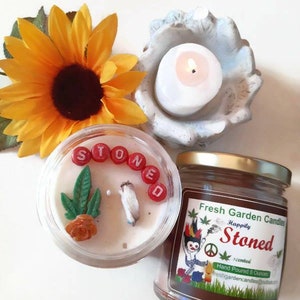 Happily stoned scented candle/marajuana fun candle/dope smoke fun gift/funny pot smoke candle/stress funny gift/fun party candle/funcandle