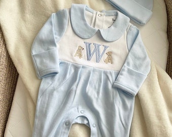 Tenue de retour à la maison pour bébé garçon, chausson brodé avec chapeau, monogramme personnalisé, chausson à monogramme, joli cadeau de baby shower pour nouveau-né