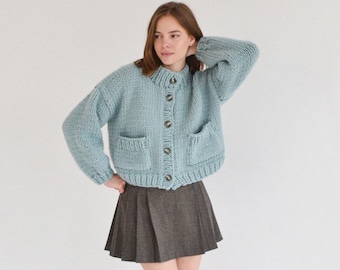 Cardigan pelucheux - Modèle de tricot