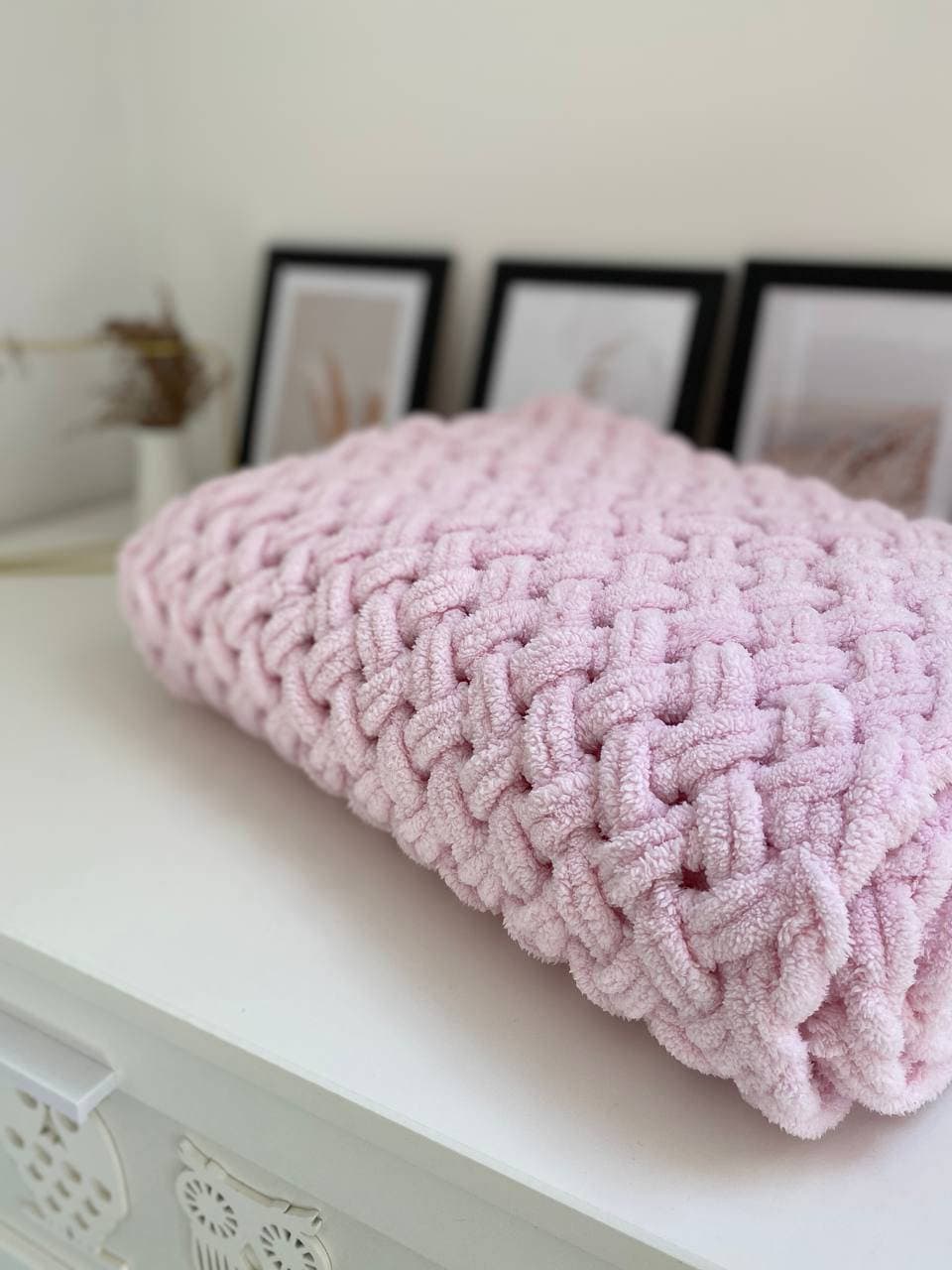 Puffy yarn blanket hotsell