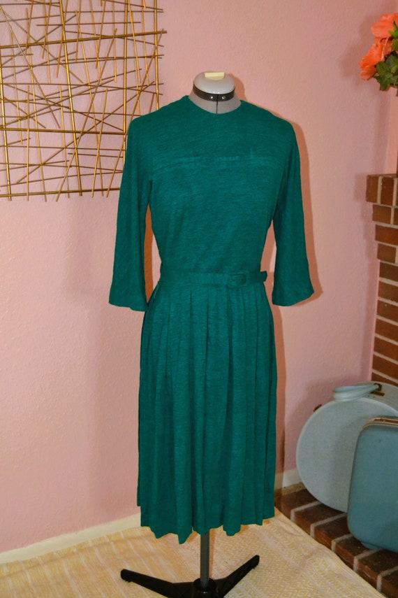 1950s Vintage Lloyd Weill Green dress with belt - image 2