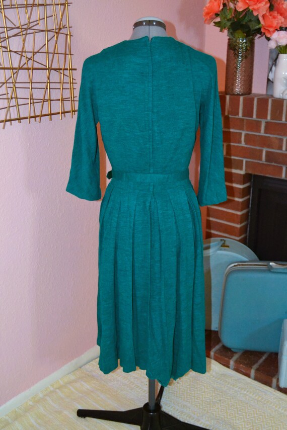 1950s Vintage Lloyd Weill Green dress with belt - image 6