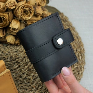 Cartera vintage de cuero para mujer. Cartera de cuero triple para ella. Pequeña cartera linda minimalista. Cartera de piel para mujer.