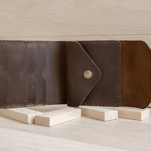 Cartera pequeña para mujer Cartera de cuero minimalista Regalo personalizado Cartera de cuero linda Mamás regalo Regalos hechos a mano Regalo para jefes padrinos regalos
