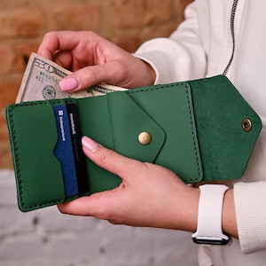 Cartera de mujer de cuero minimalista delgada, Cartera de cuero pequeña personalizada, Cartera bonita, Regalo de Navidad, Cartera triple vintage para él