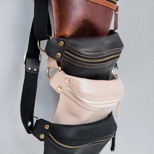Women Shoulder Vintage Leather Belly Waist bag. Leather Belly Crossbody Bag. Leather Fanny pack with Belt, Unisex Small Handbag image 2