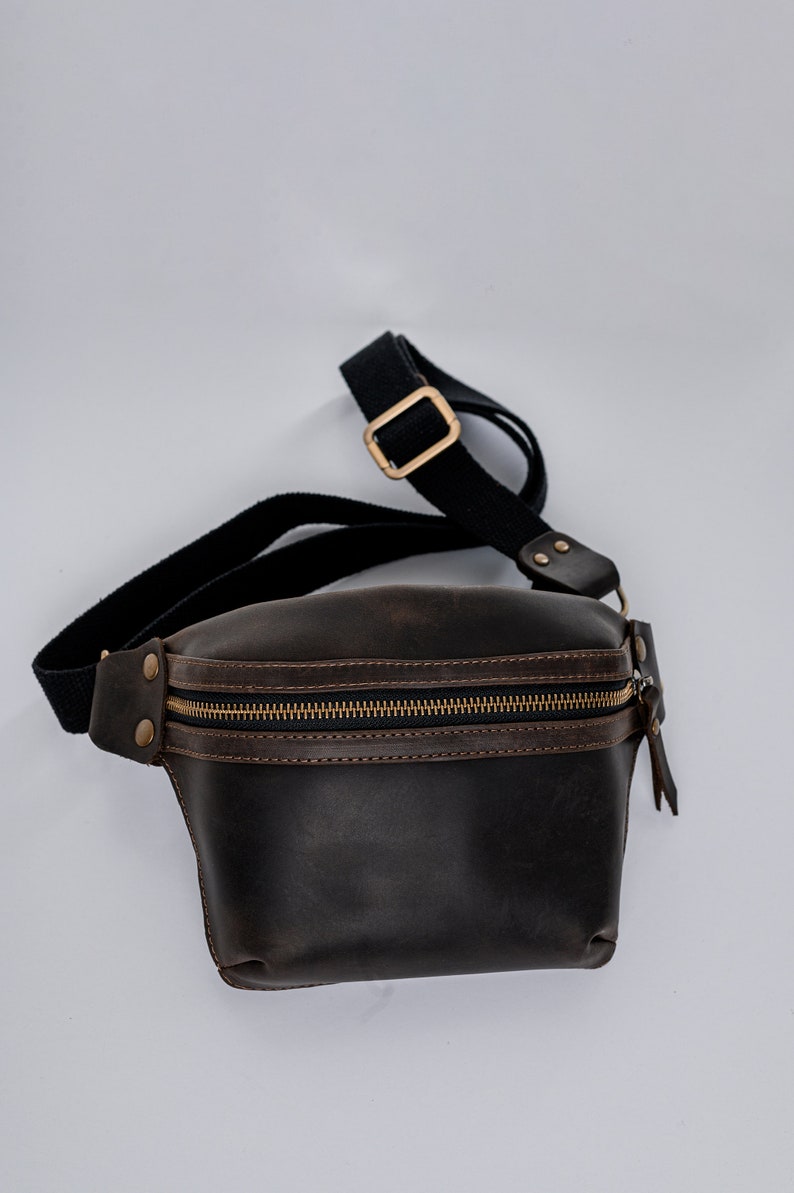 Women Shoulder Vintage Leather Belly Waist bag. Leather Belly Crossbody Bag. Leather Fanny pack with Belt, Unisex Small Handbag Chocolate