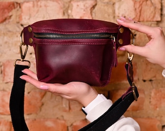 Leather Fanny pack for women Vintage Leather hip bag Small Crossbody fanny pack Women's small festival belt bag Nurse fanny pack custom