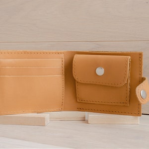 Cartera de piel delgada y minimalista para hombre. Bonita cartera plegable para mujer. Cartera hecha a mano de cuero vintage. cartera de cuero para mujer