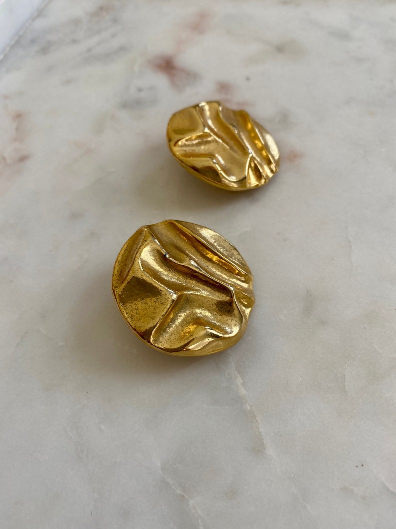 VINTAGE Gold Statement Clip On Earrings 80s Round Moulded Hammered Look Luxury Glamour Designer Style