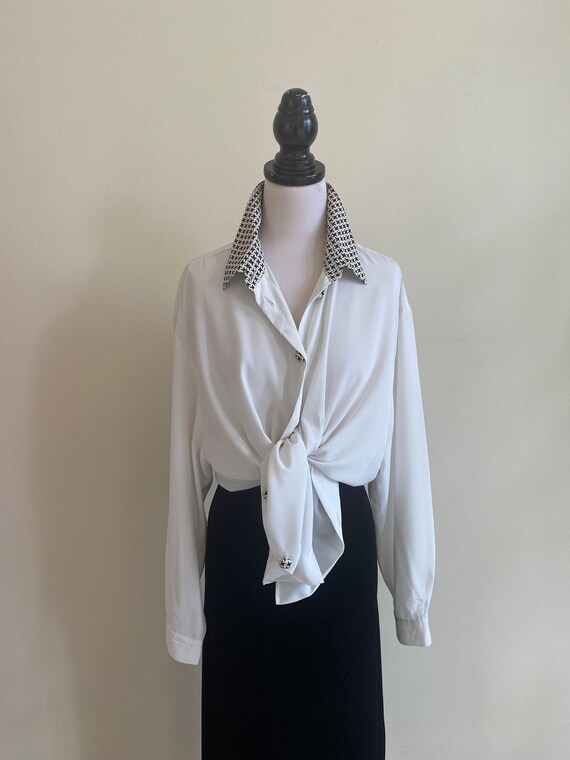VINTAGE Minimalist White Silky Long Sleeve Shirt H