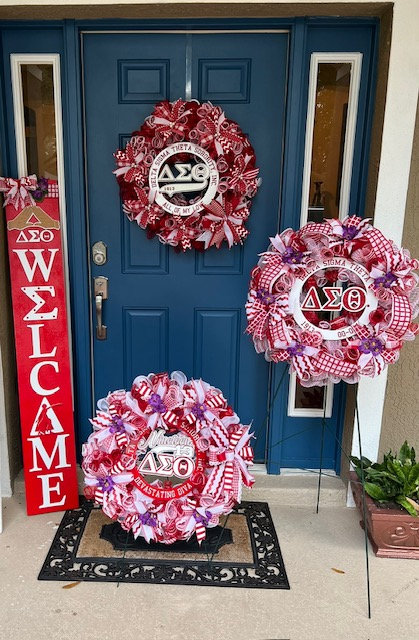 Delta Sigma Theta Sorority Porch Leaners (crest & African Violet