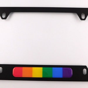 Drapeau gay lesbien de fierté en métal, aluminium noir, cadre de plaque d'immatriculation de voiture, découpe dans le bas 4 trous