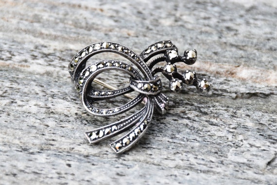 1930s Art Deco Sterling Silver and Marcasite Brooc