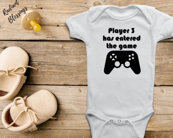 Player 3 has entered the game - Baby Bib / Onesie® | Video Game Bib / Onesie® | Gamer Bib / Onesie® | Gaming Bib / Onesie®