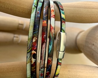 Colorful Swirl Patterned Leather Wrap Bracelet