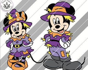 Op de afbeelding: Een digitaal ontwerp met een cartoon-verschrikkelijke Mickey Mouse en Minnie Mouse, gekleed in paarse en oranje Halloween-kostuums. Het ontwerp bevat de tekst "WWW.PRISMATICPROFUSIONS.COM" en "~AI~ DXF ~ EPS ~ PDF ~ PNG ~ SVG ~".
