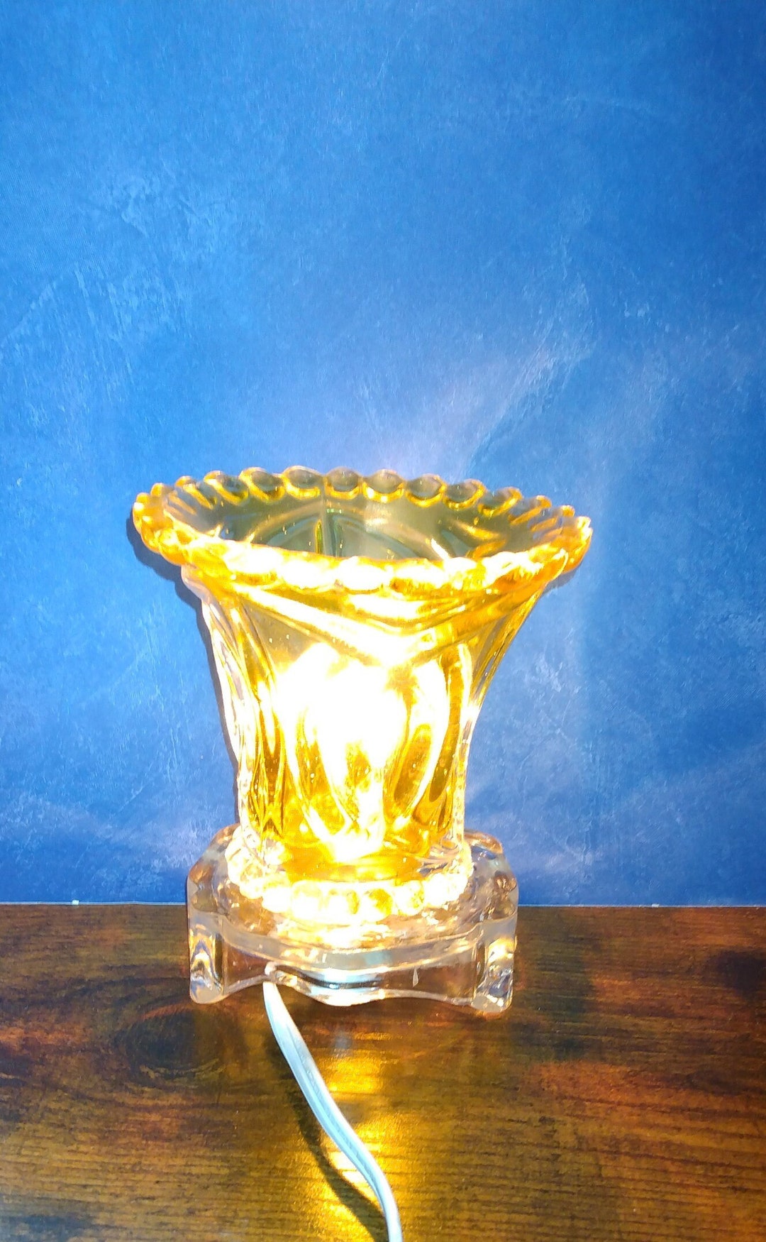 Amber Glass Electric Table Top Night Light With Clear Glass Base Used