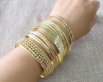 Textured Gold Color Bangle Bracelet Set - 20pcs
