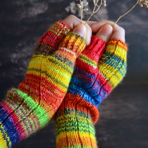 Everything November Mitts KNITTING PATTERN image 2