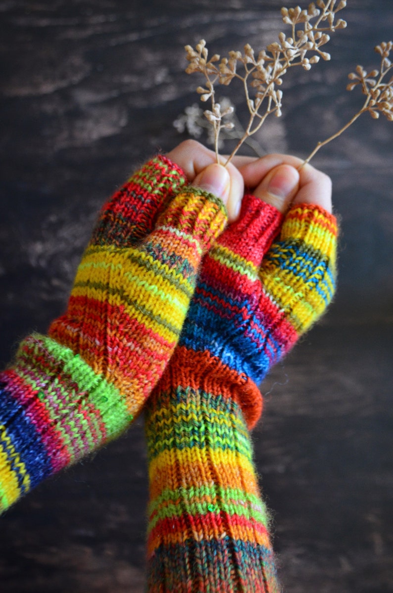 Everything November Mitts KNITTING PATTERN image 2