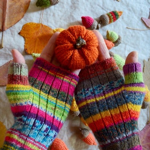 Everything November Mitts KNITTING PATTERN image 8