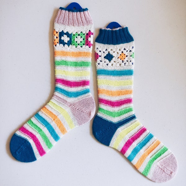 Grannies-in-a-Row Socks knitting pattern. PDF file. Instant digital download ONLY.