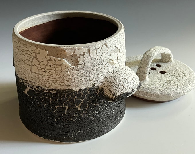 Compost Crock With Handle for Kitchen Counter With Vented Lid and