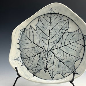 Handmade Ceramic Sycamore Leaf Plate with Organic Rim and Eye-catching Centerpiece, Handcrafted Nature Inspired Timeless Tableware