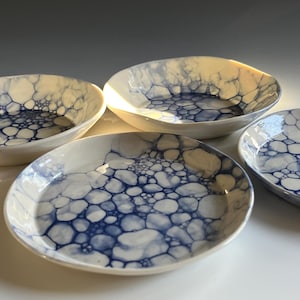 Handmade Ceramic Blue Bubble Glaze Bowl and Dish Set. Two Matching Soup Cereal Salad Bowls with Pair of 7 inch Dinner Plates