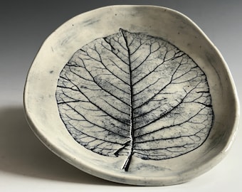 Handmade Ceramic Porcelain Pressed Plate. Round Stoneware Dinnerware Handpressed Leaf, Sushi, Nature Decor, Minimalist Art, Dessert Dish