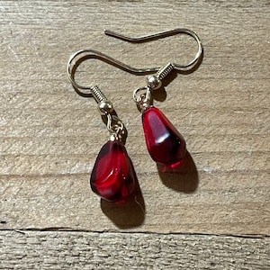 Pendientes de semilla de granada hipoalergénicos