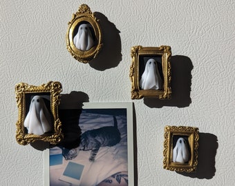 Familiar Ghostie Magnets